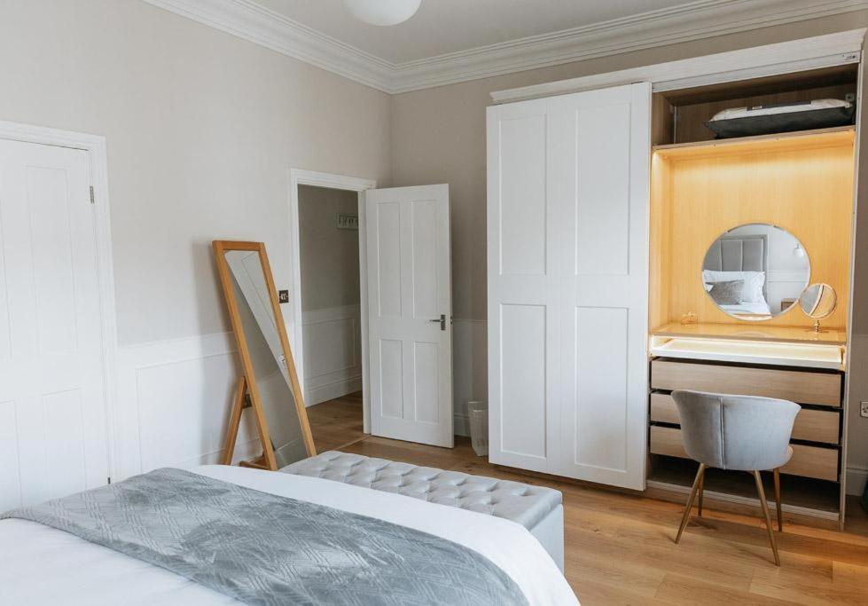 Swaledale, Old School Rooms - Luxury Apartment In Richmond, North Yorkshire Richmond  Exterior photo